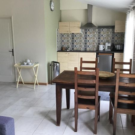 Bed and Breakfast Mas De Costebelle Боллен Экстерьер фото
